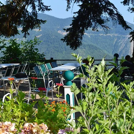 Otel Koutsikouris